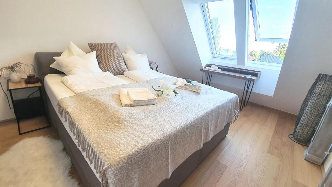 Rooftop Terrace, Free Garage Parking And Pool! Відень Екстер'єр фото
