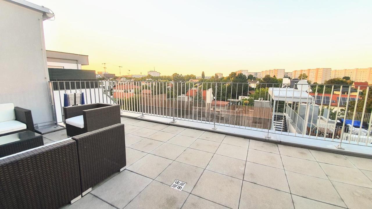 Rooftop Terrace, Free Garage Parking And Pool! Відень Екстер'єр фото